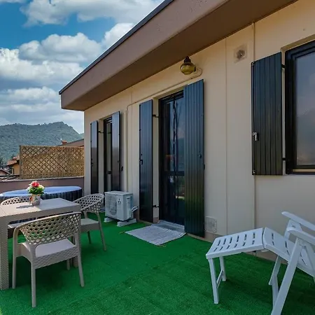 Jacuzzi + Vista Appartement Paratico